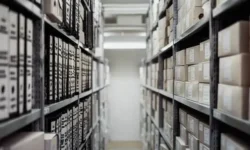 Bulk Stock, Bigger Opportunity? The Economics of Buying for Resale